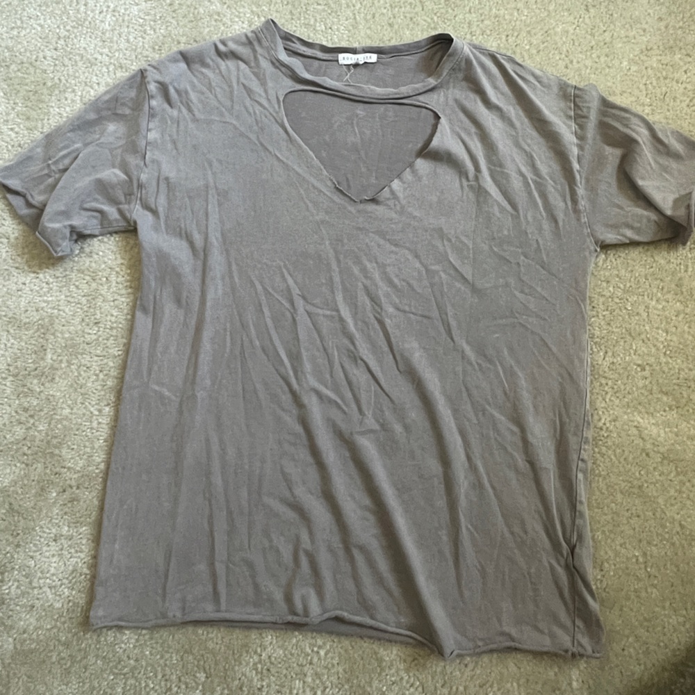 Socialite vintage washed cut out tshirt xs